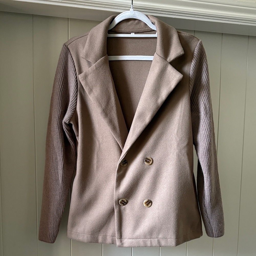 Commense Double-Breasted Blazer in Taupe with Ribbed Sleeves